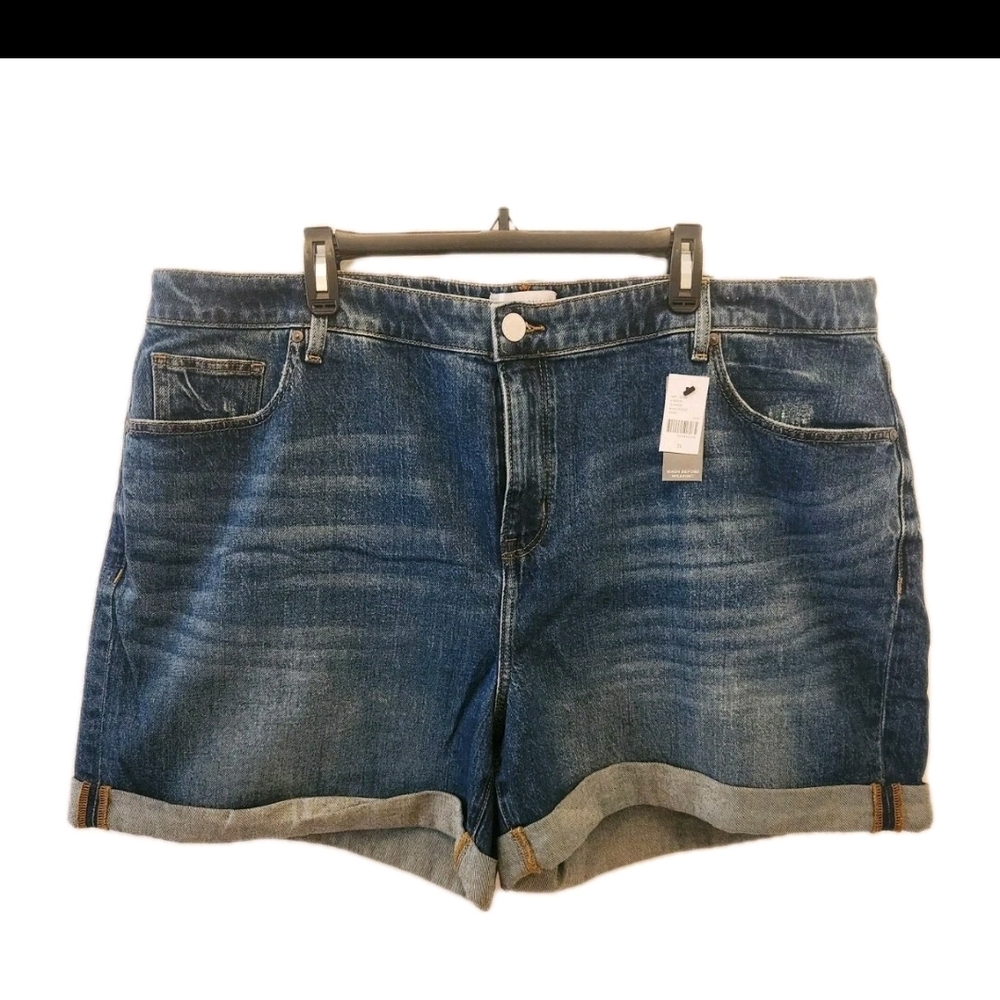 Lane Bryant Medium Blue Rolled-Hem Denim Shorts